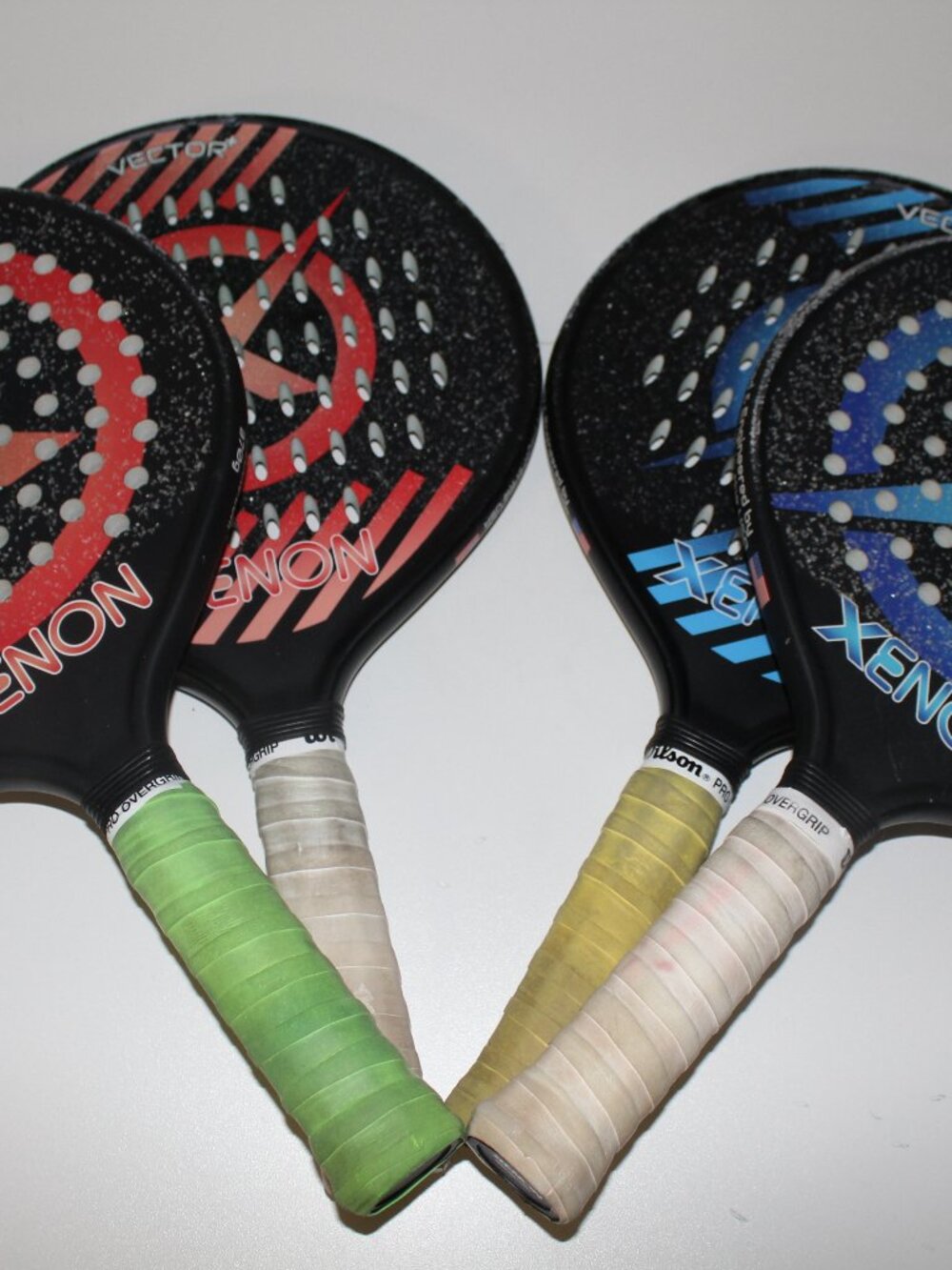 Set Lot of 4 Red/Blue Xenon Vortex + Tennis Paddles Hard Cut Technology 345g